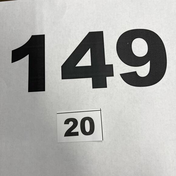 L.L. Bean Mens V-neck Sweater Size L Regular Lamb's Wool - Picture 7 of 8